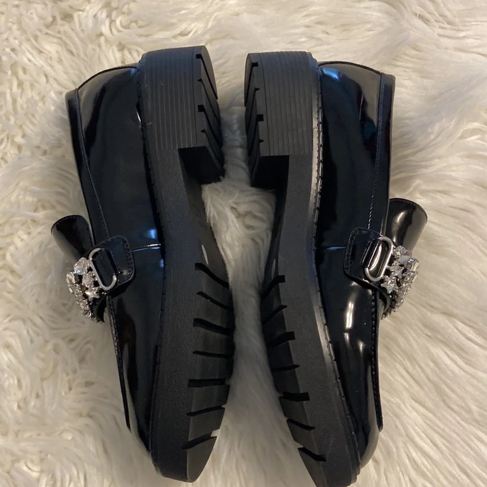 GB SHOES SIZE 9 BNWOT COLOR BLACK SEE ALL PHOTOS - Picture 4 of 12